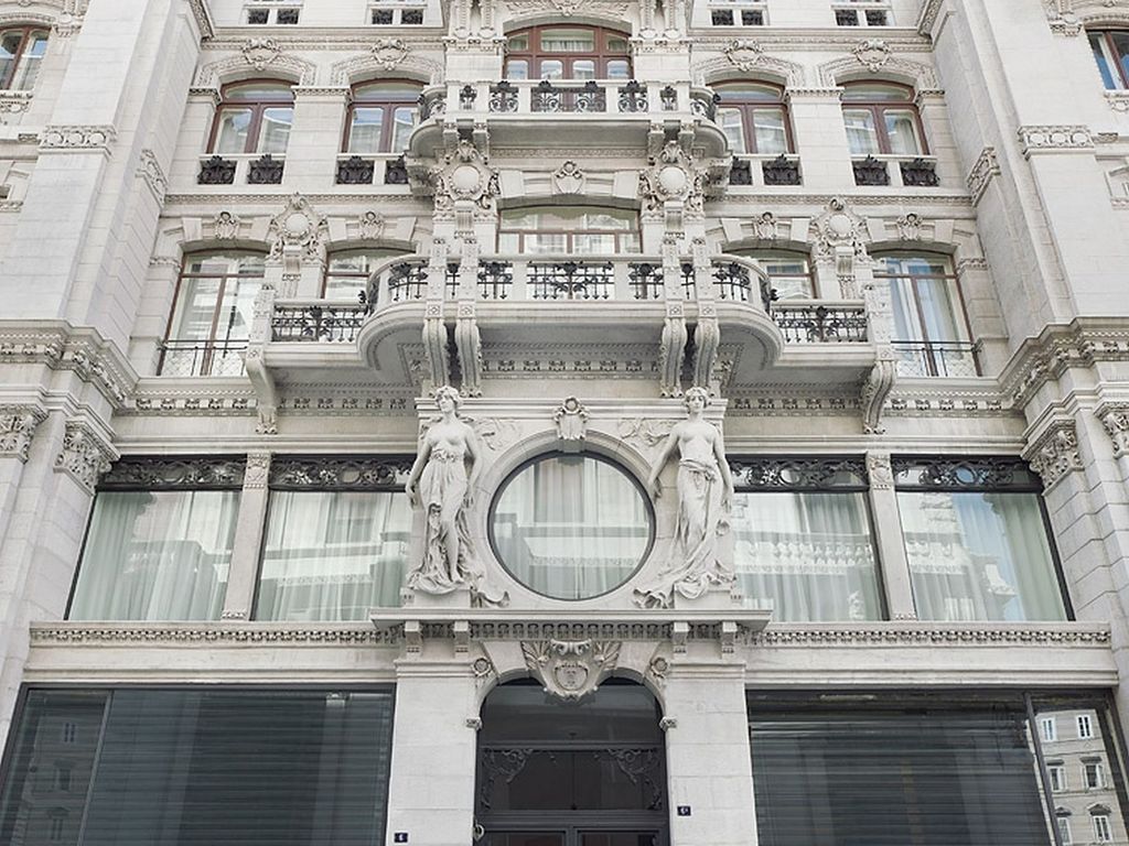 Palace Suite