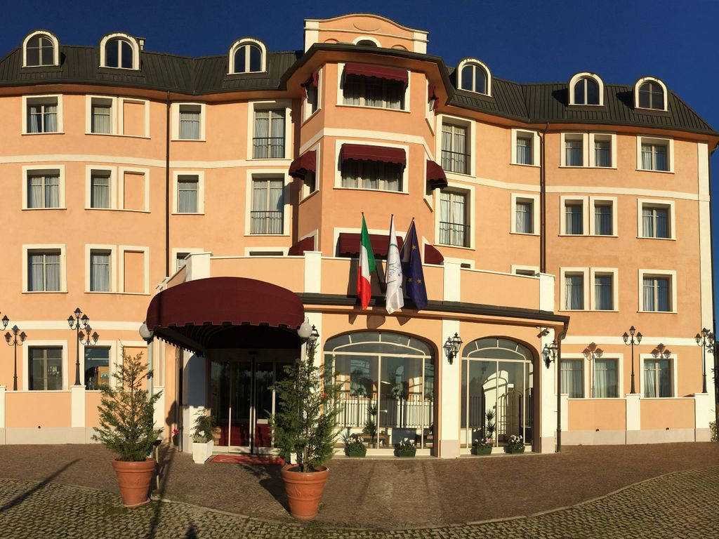 Green Hotel