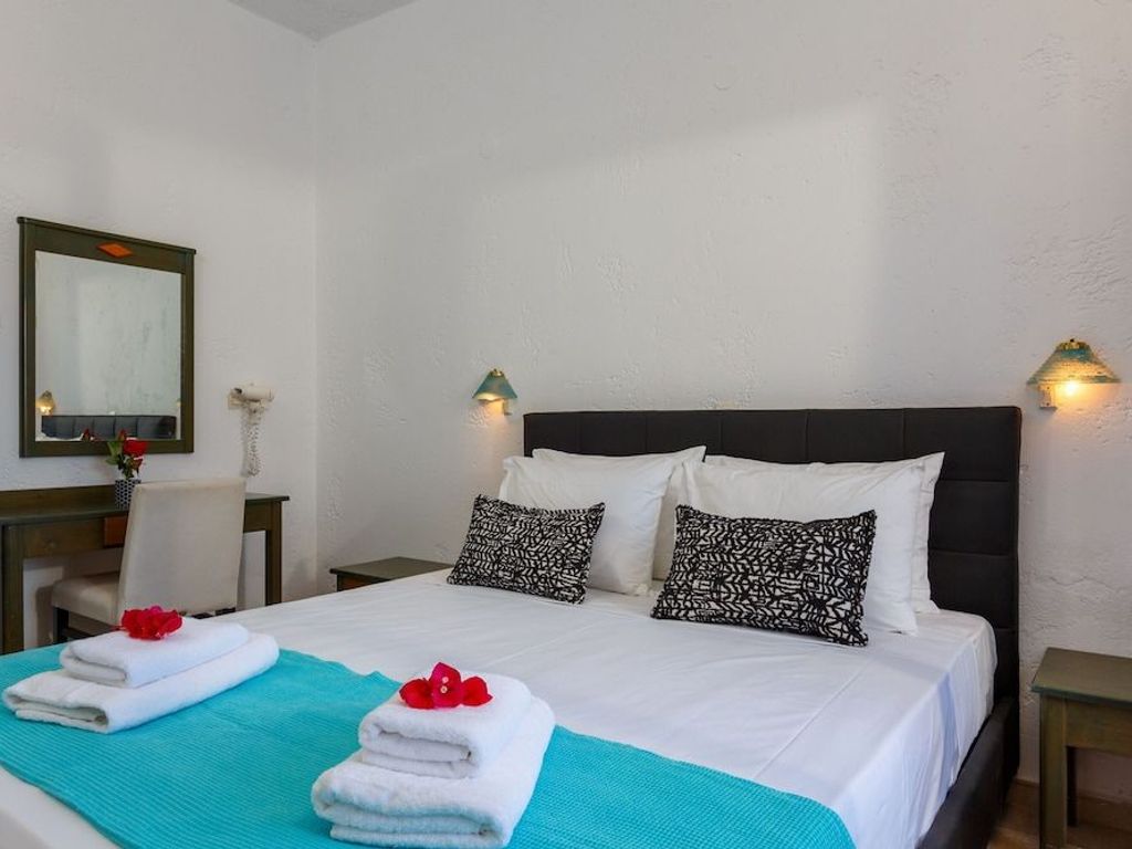 Romantica Hotel Apartments