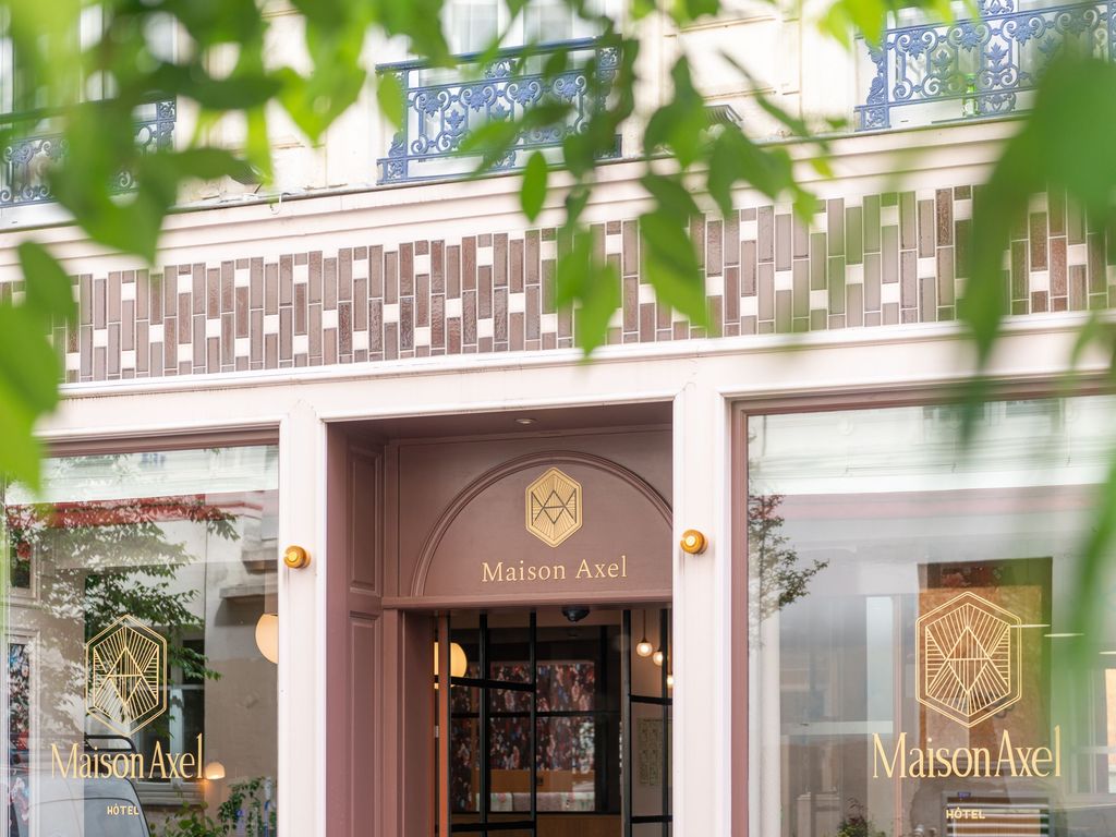 MAISON AXEL OPERA
