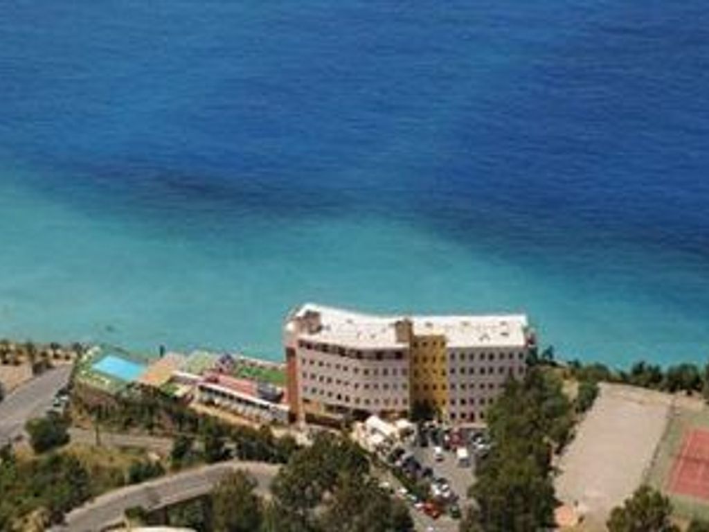 Caposkino Park Hotel