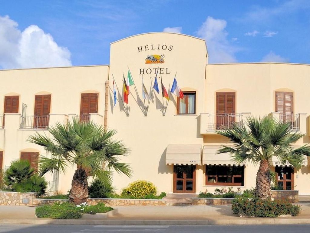 Helios Hotel