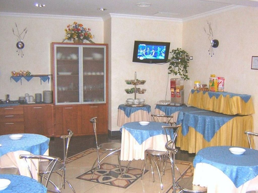Helios Hotel
