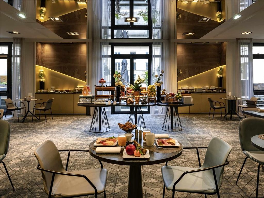 MGallery Collection Le Louis Versailles Château