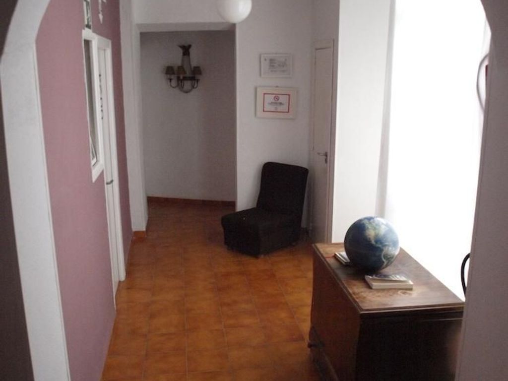 Hostal Arias