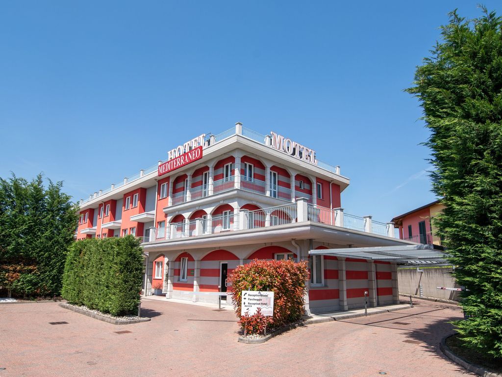 Mediterraneo Hotel & Motel
