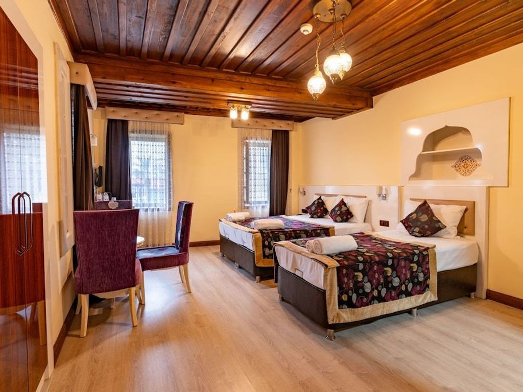 Bacchus Pension