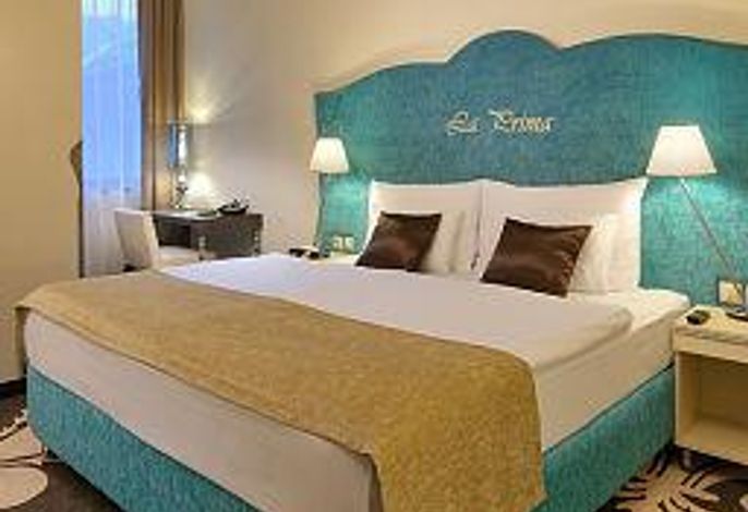 La Prima Fashion Hotel