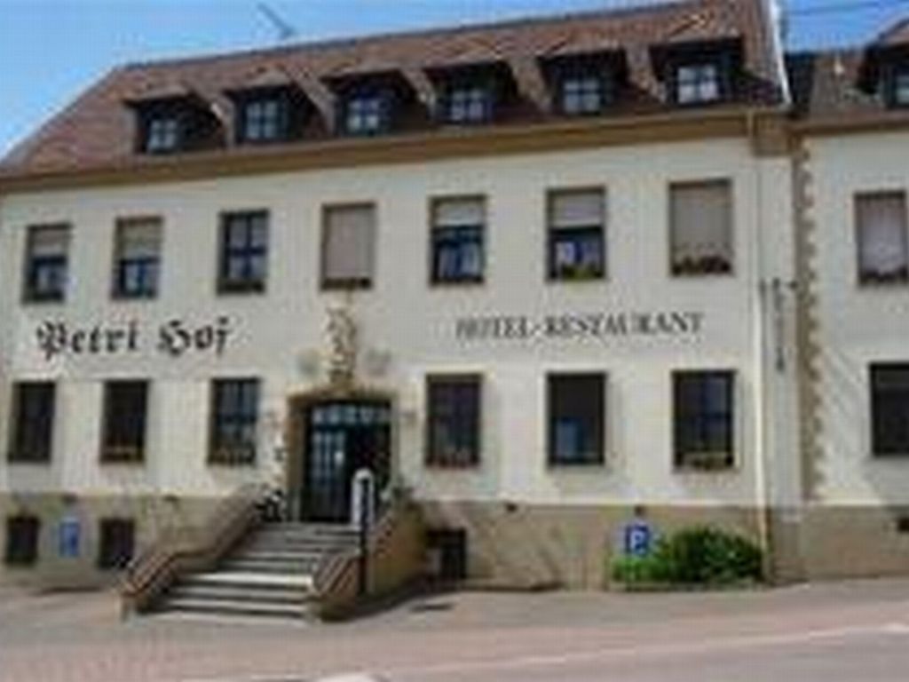 Petri-Hof