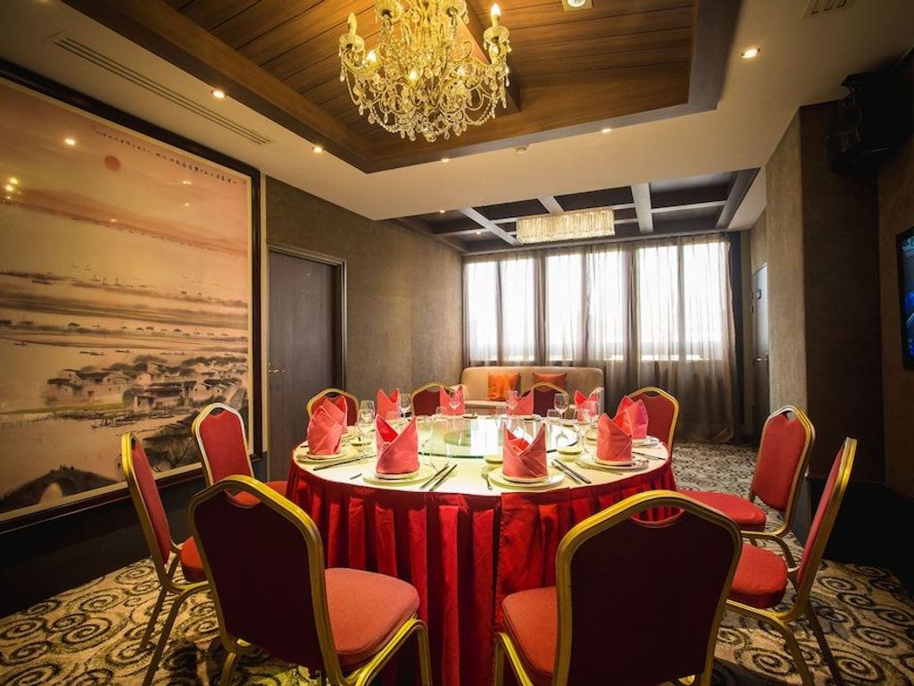 Huatian Chinagora Hotel