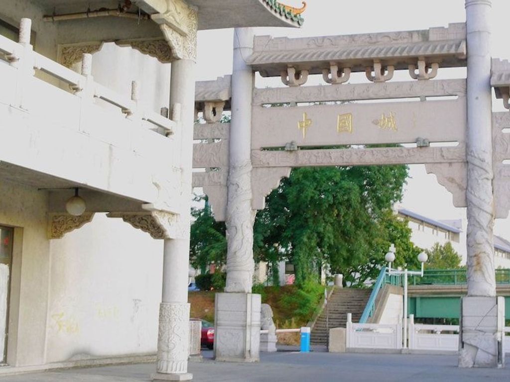Huatian Chinagora Hotel
