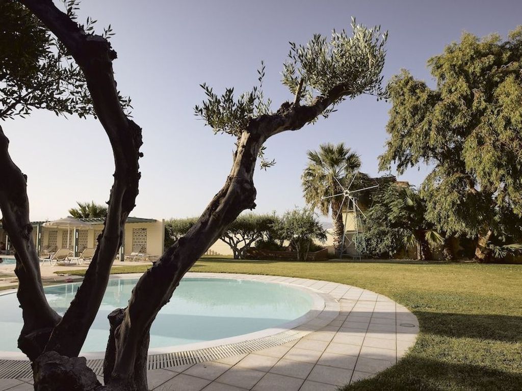 Tylissos Beach Hotel - Adults Only