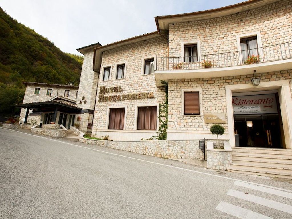 Roccaporena