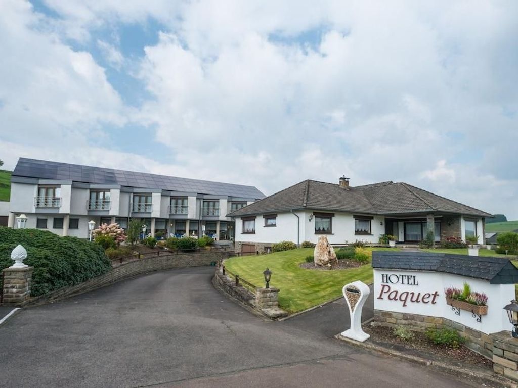 Hotel Paquet
