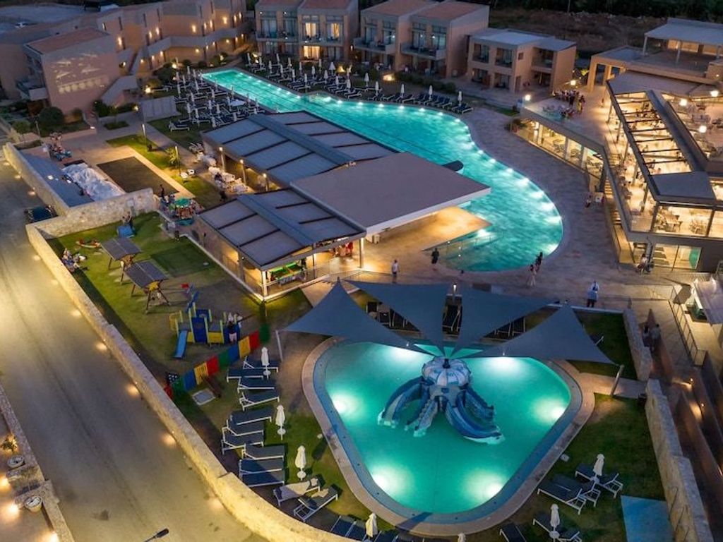 Kiani Beach Resort Family