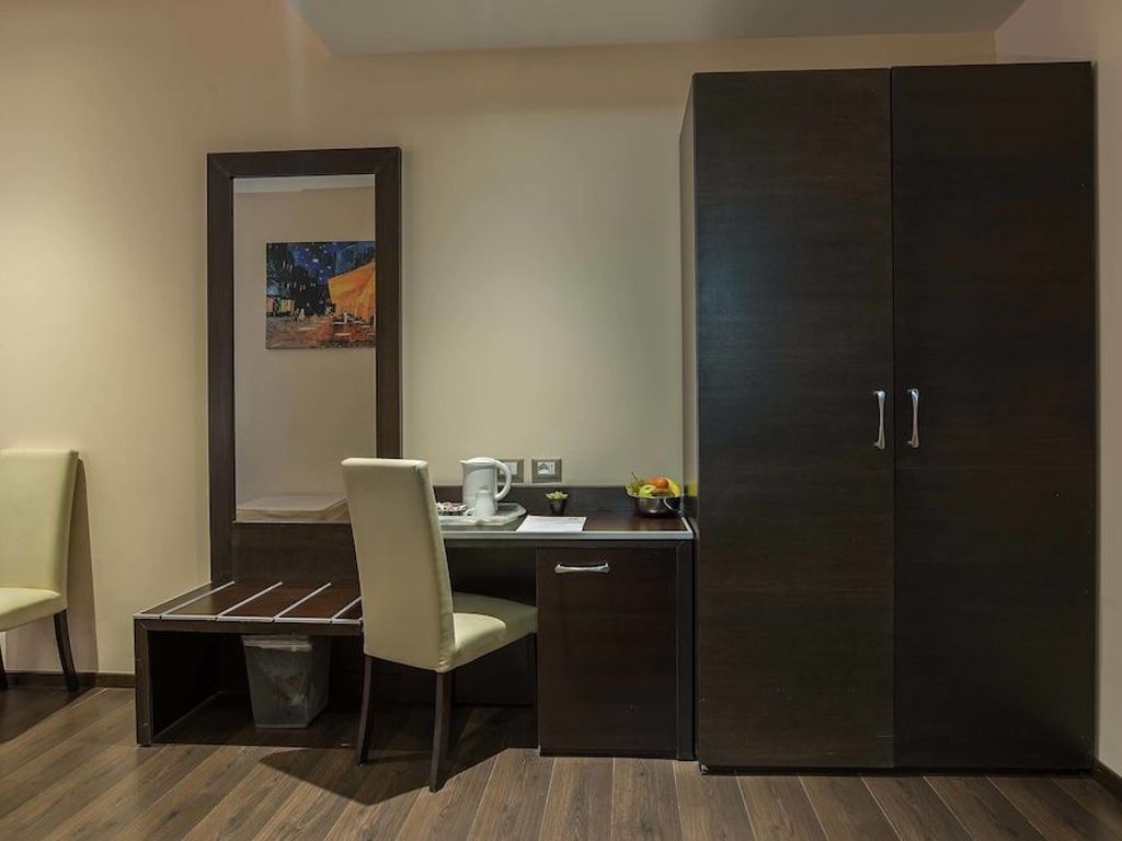 Catone District Hotel