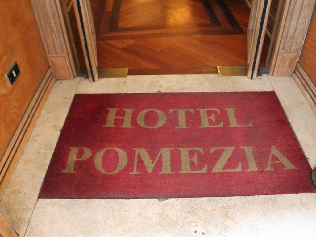 Hotel Pomezia