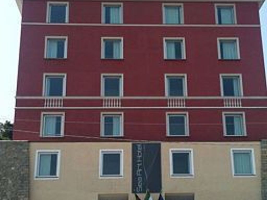 Sea Art Hotel