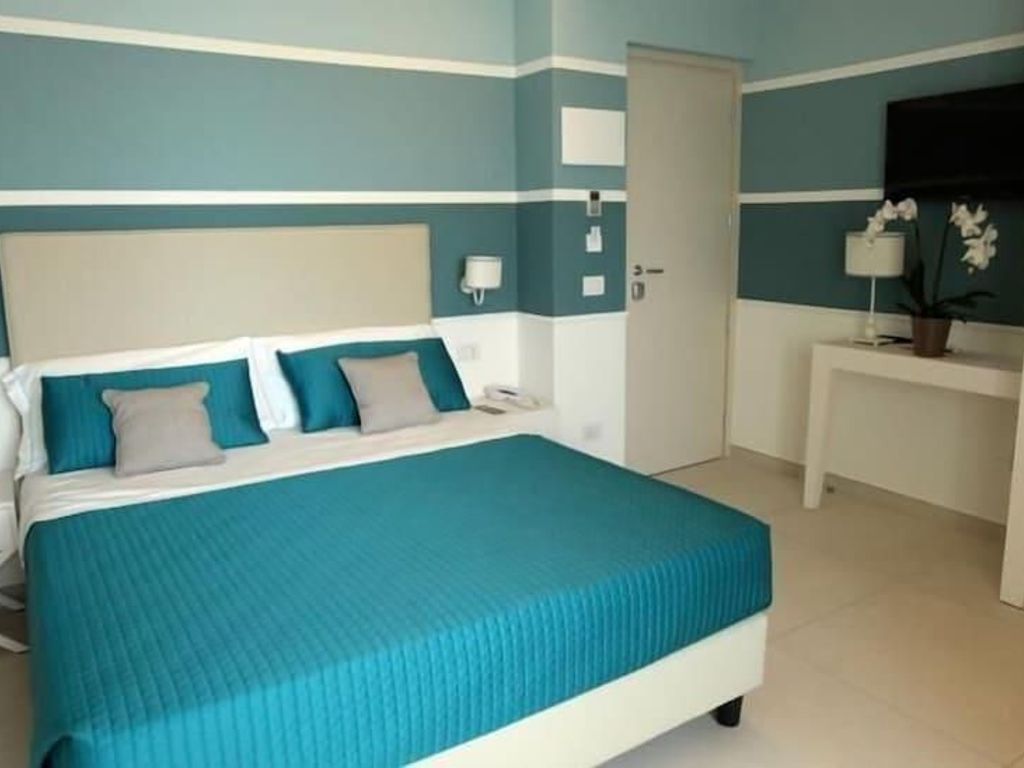 Hotel Ambassador
