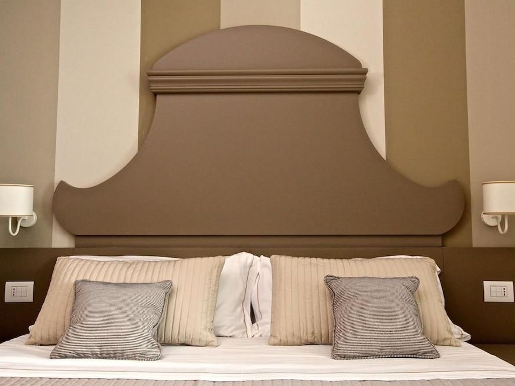 Hotel Ambassador