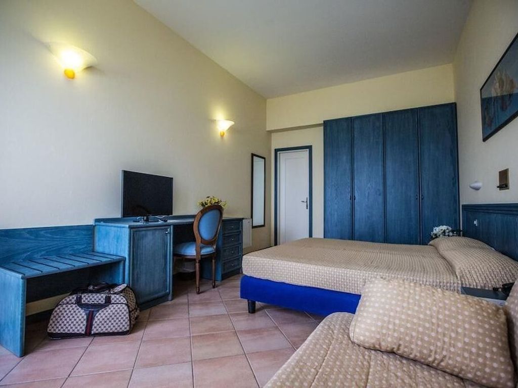 Hotel Capo Est