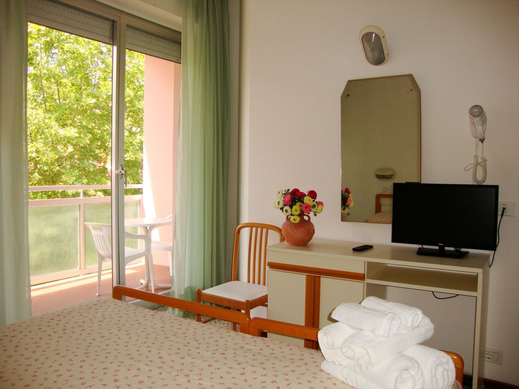 Club Hotel