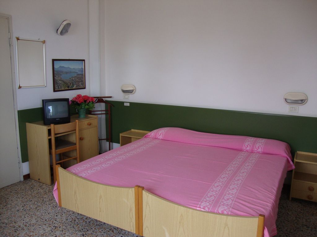 Club Hotel