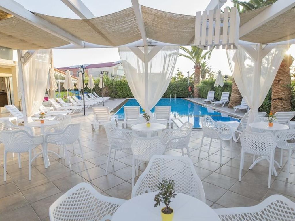 Creta Residence