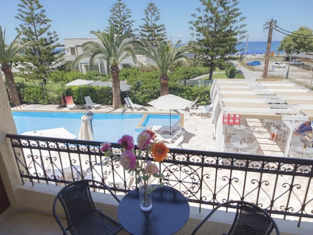 Creta Residence