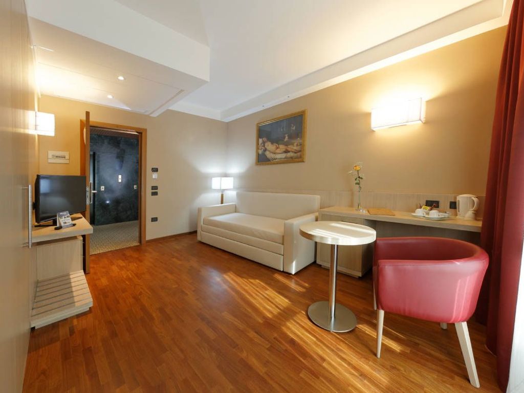 Raffaello Hotel