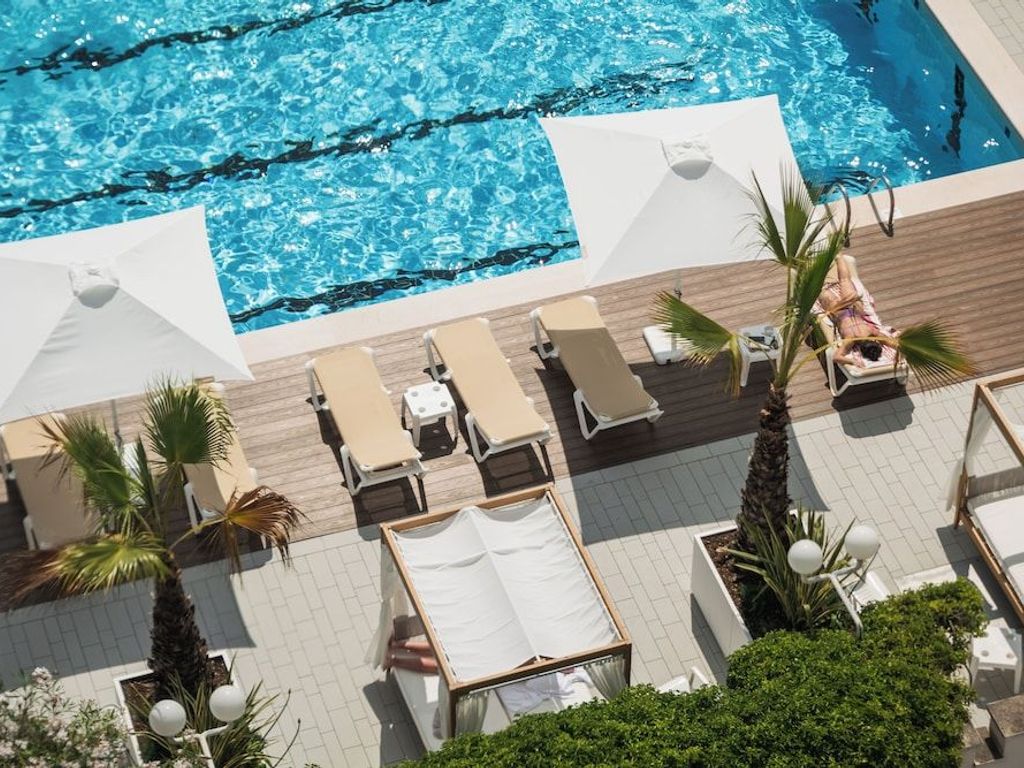 HR Resort