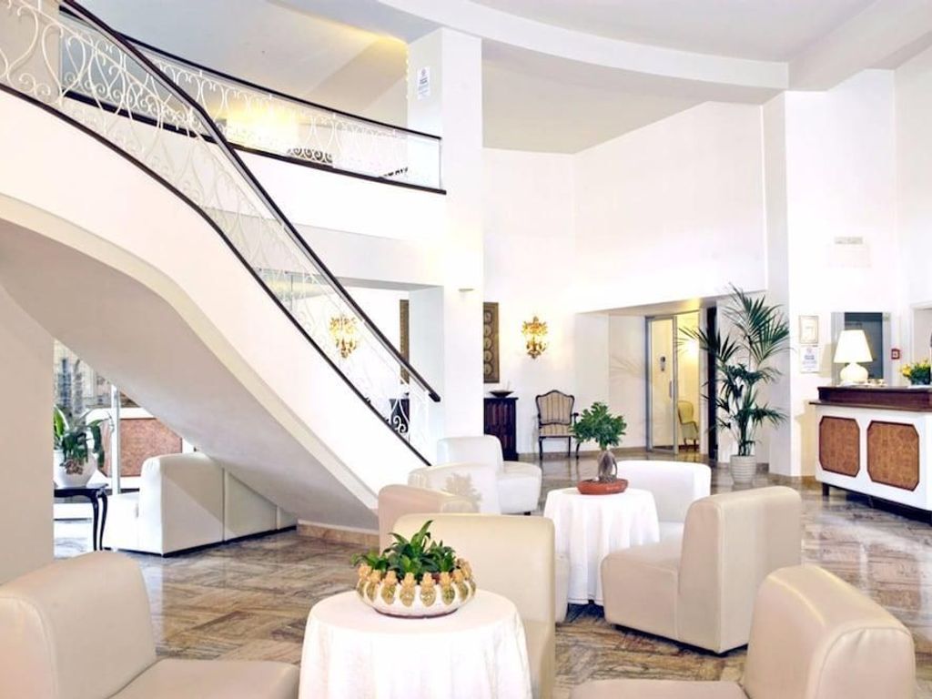Hotel Palace