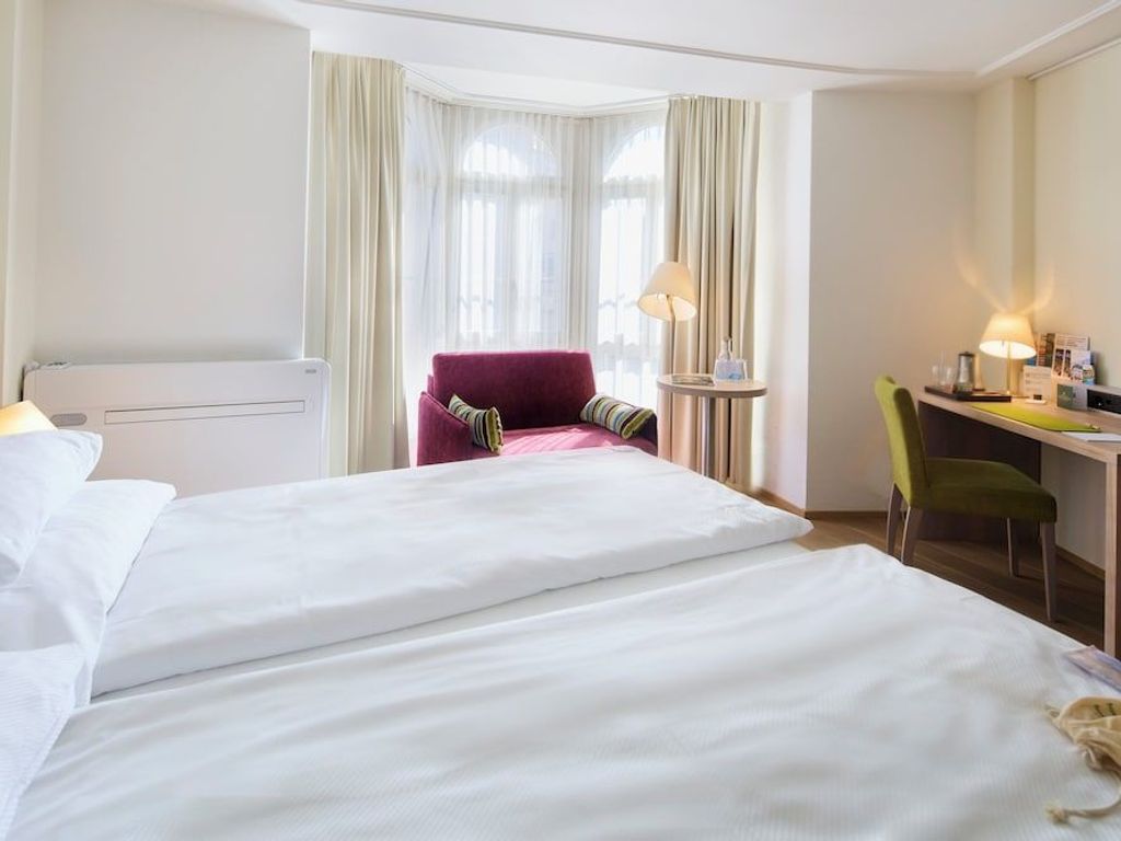 PLATZHIRSCH ZÜRICH - Downtown Boutique Hotel & Sushi Lounge