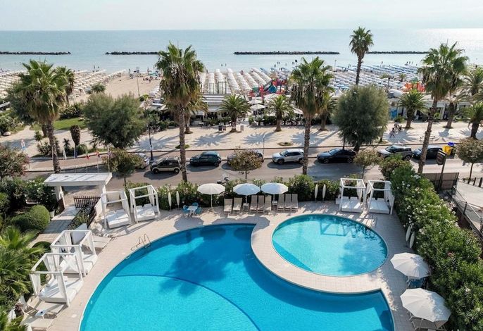 International Hotel & Suite