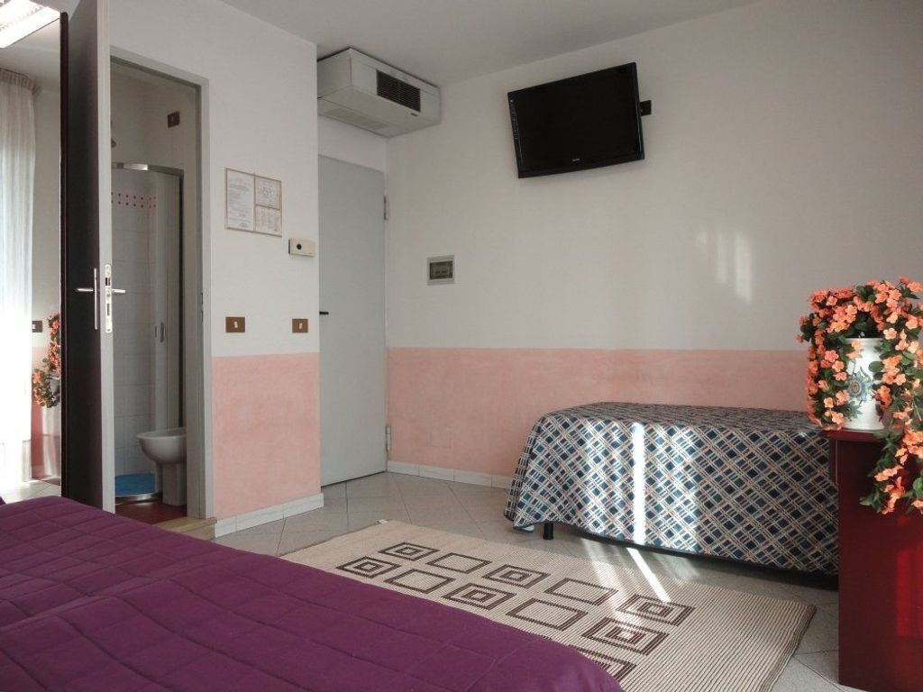 Eur Hotel