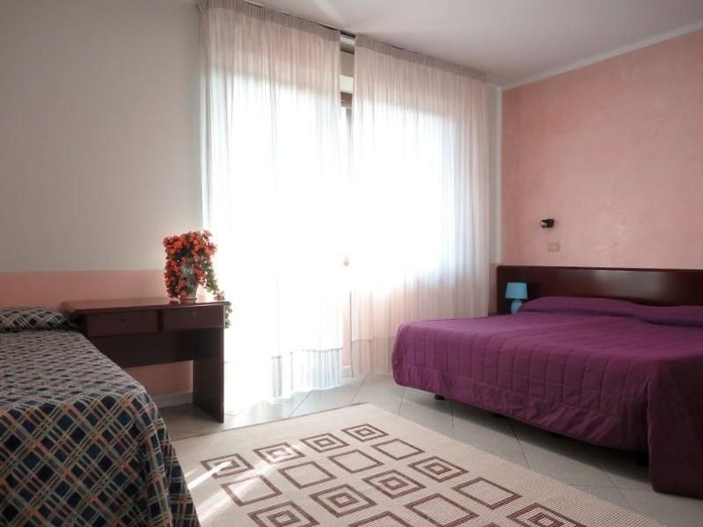 Eur Hotel