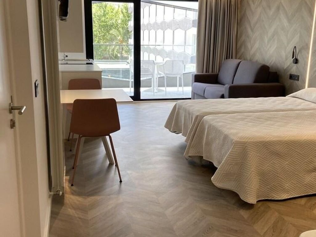 Apartamentos Roybel