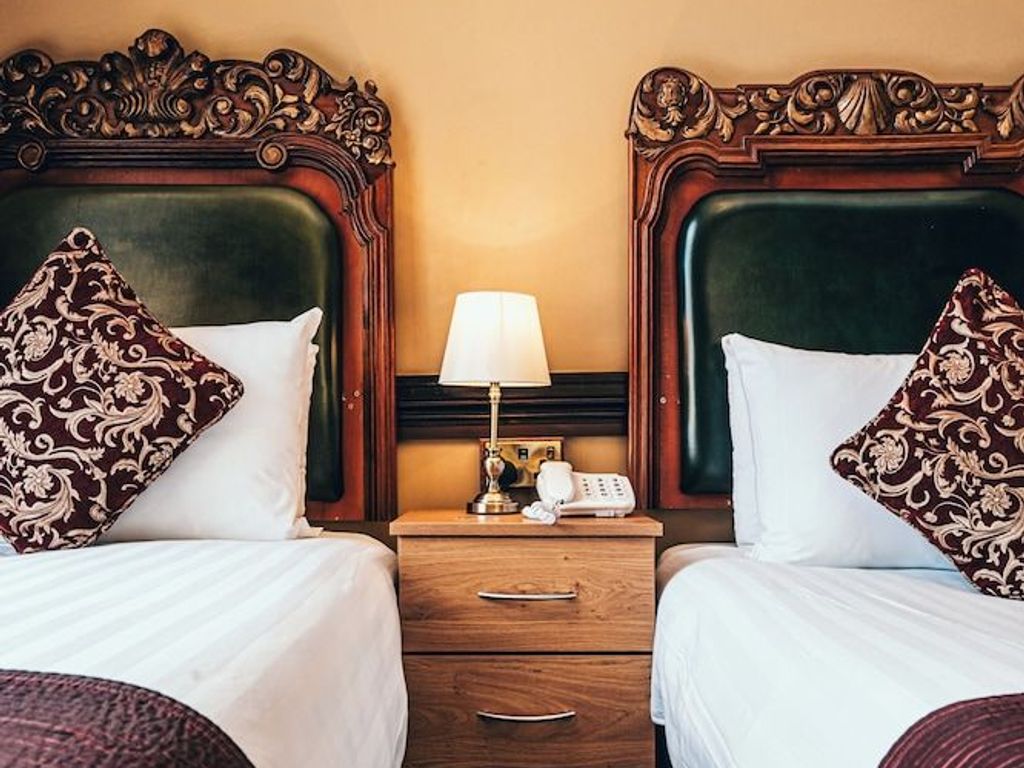 Russell Court Hotel