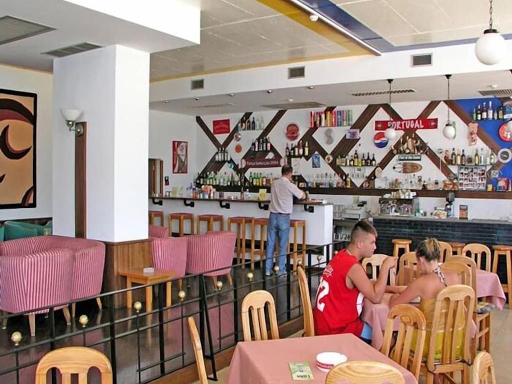 Hotel Luar