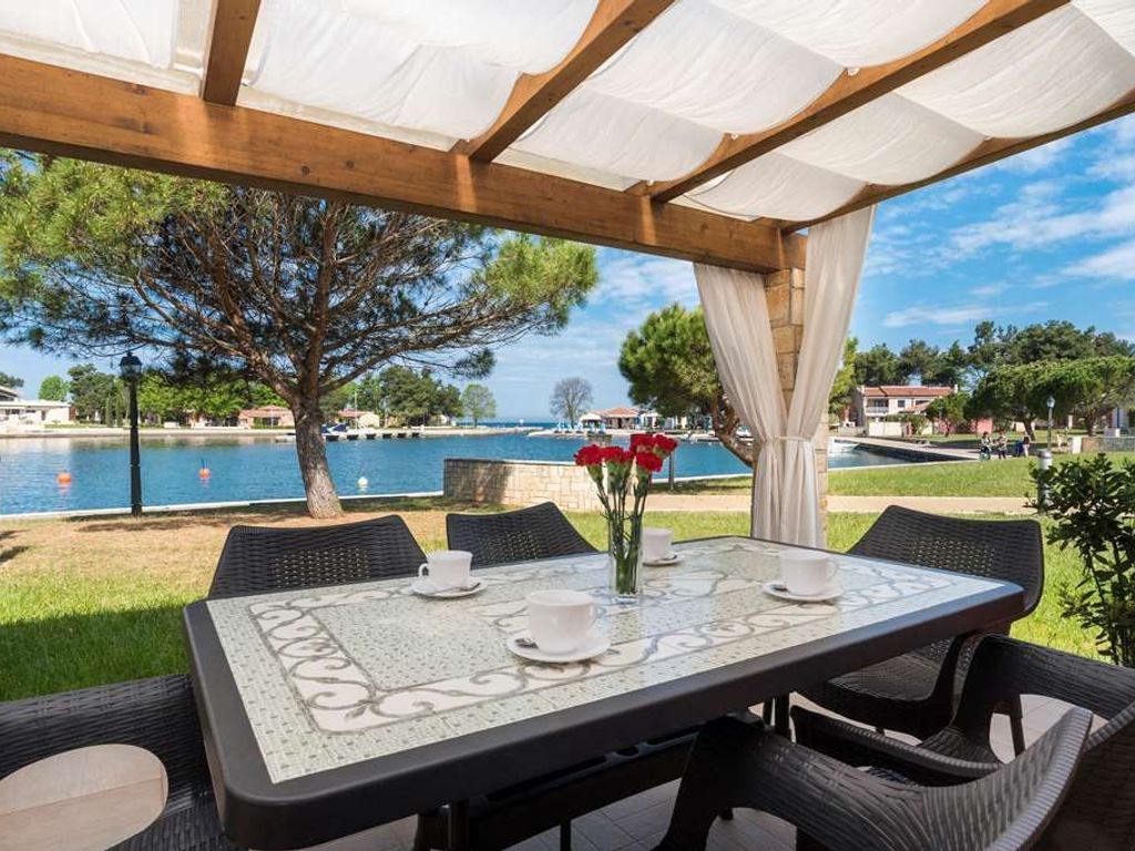 Apartments Sol Amfora for Plava Laguna