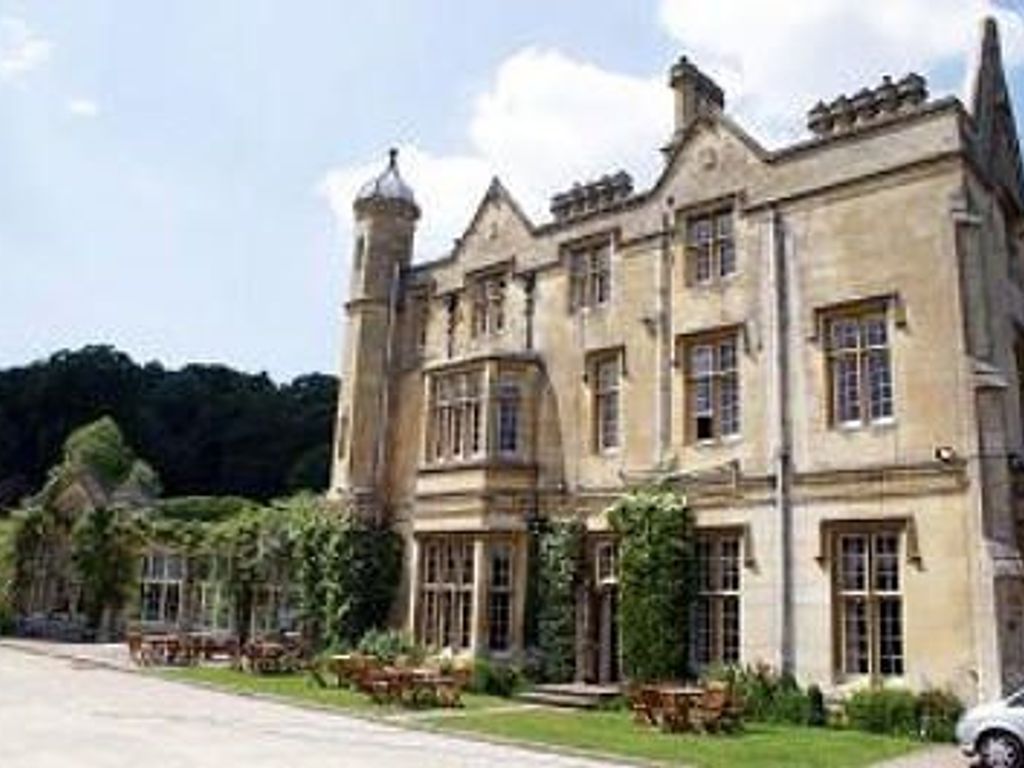 Dumbleton Hall