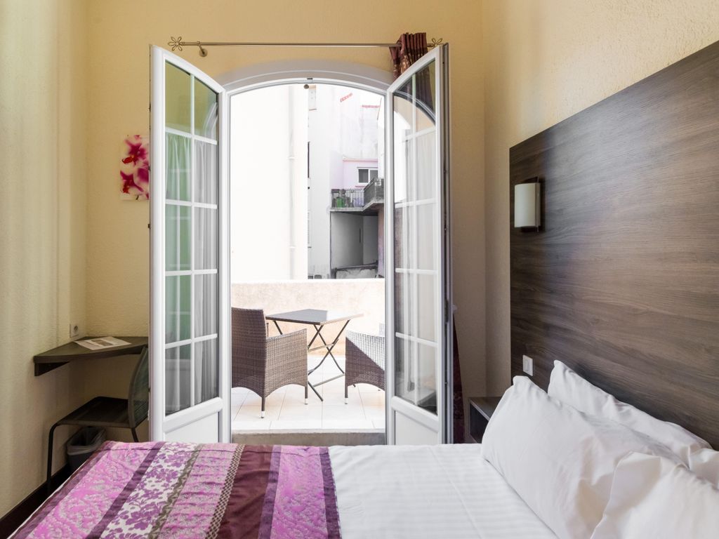 Le 21 Hotel de France