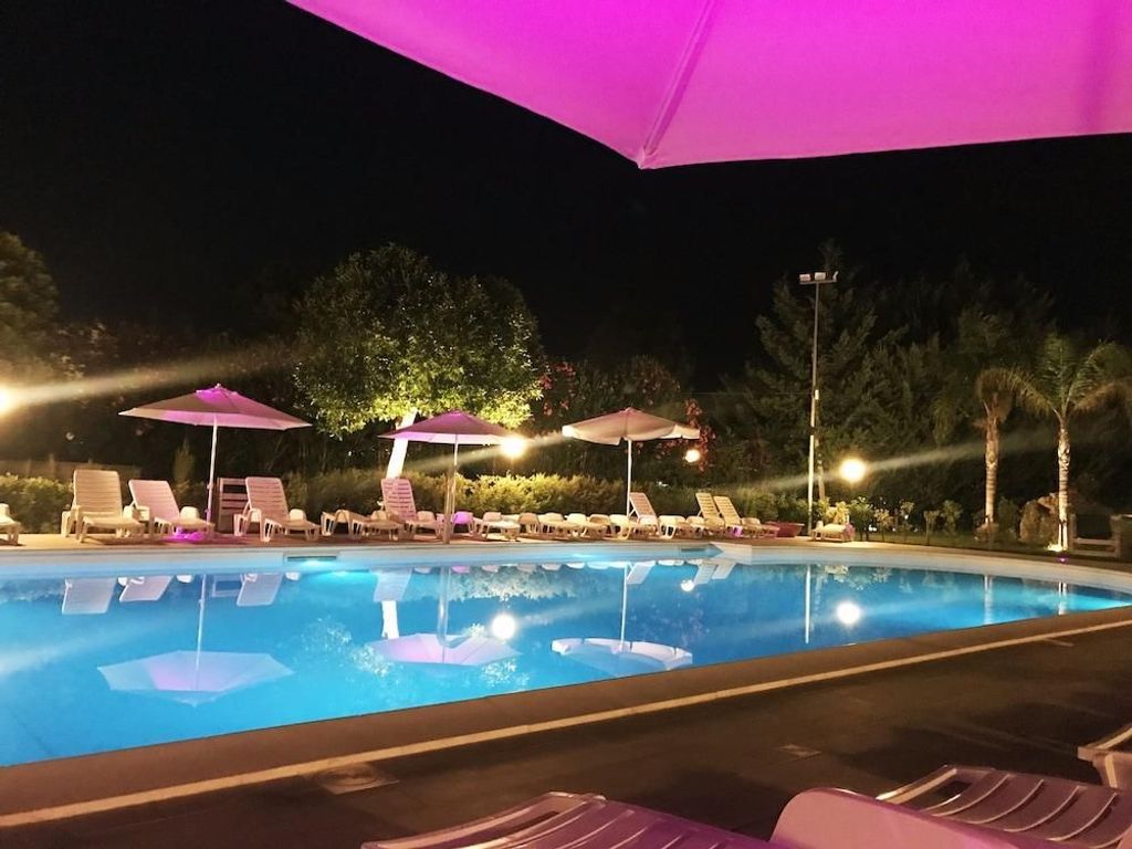 Hotel Park Village