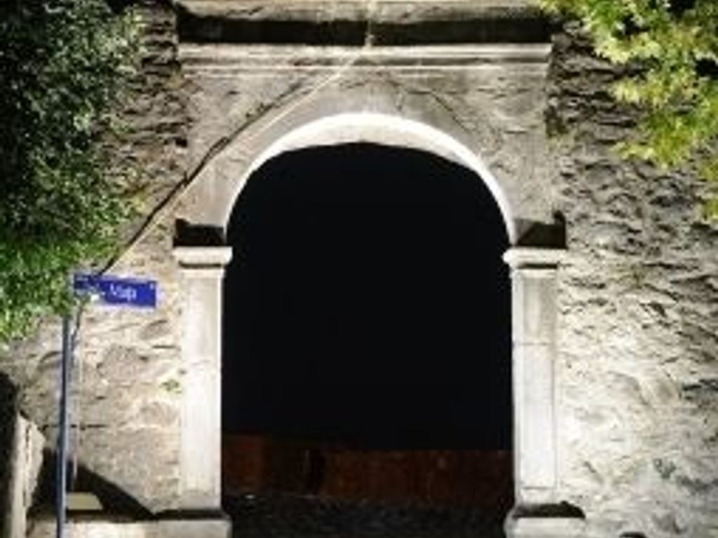 Vela Vrata