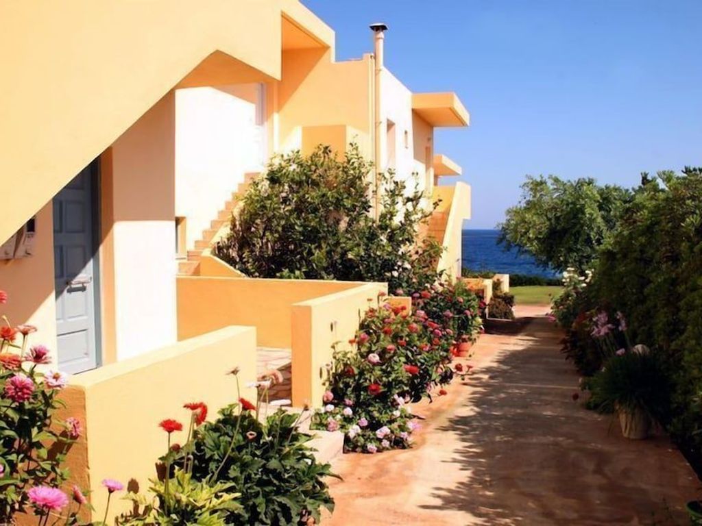 Nautilus Apartments