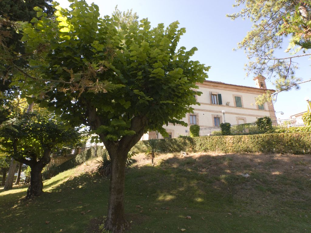 Marchese del Grillo Hotel & Restaurant