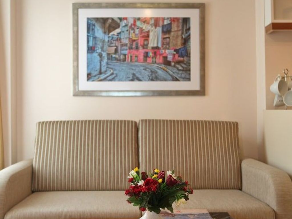 Three Apples Suites and Hotel
