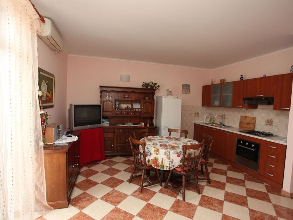 Split Apartments Peric