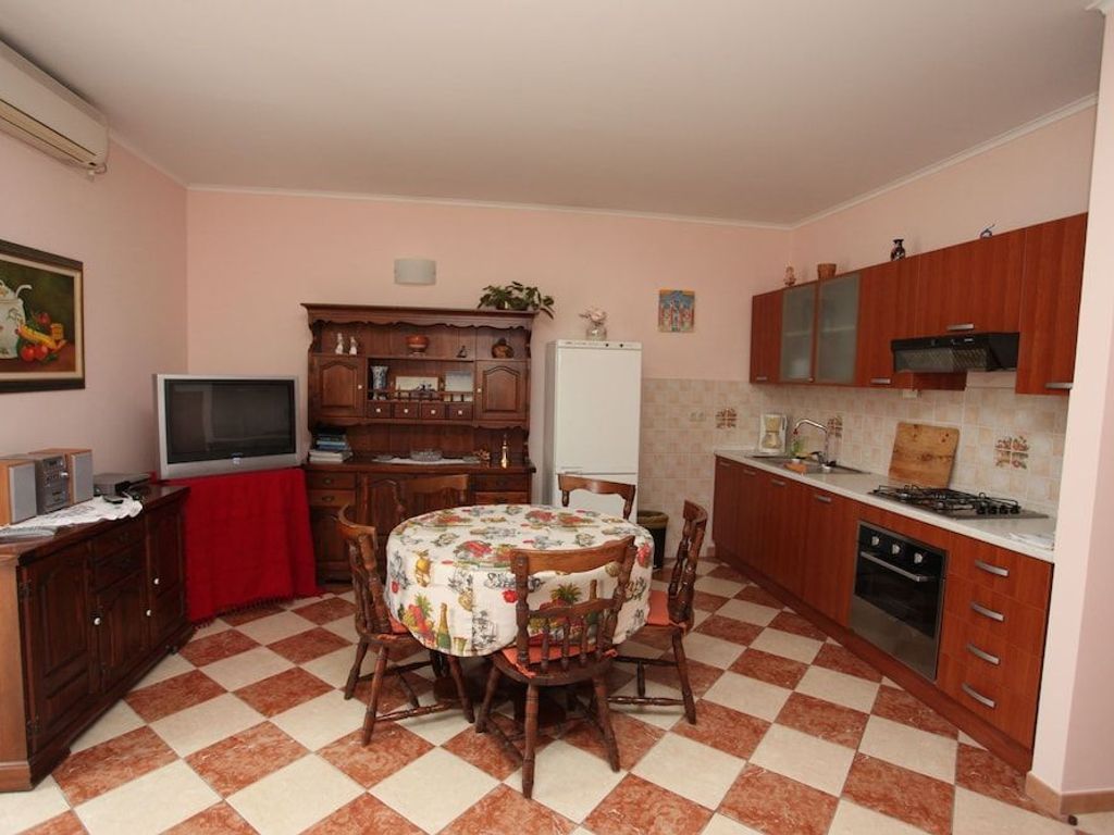 Split Apartments Peric