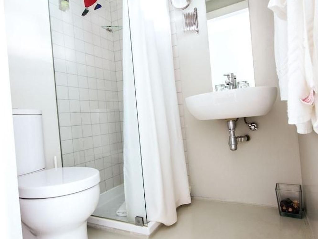 Cosme Guesthouse